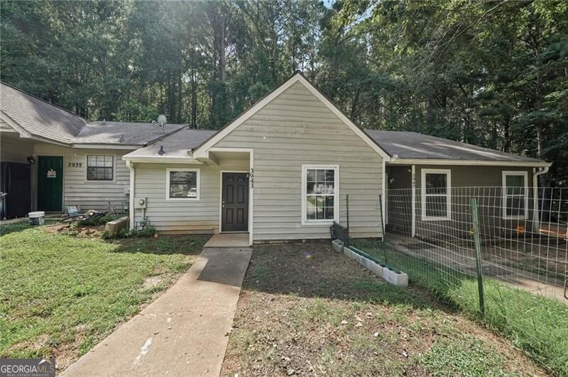Property Photo: 3943 Henry Court GA 30101