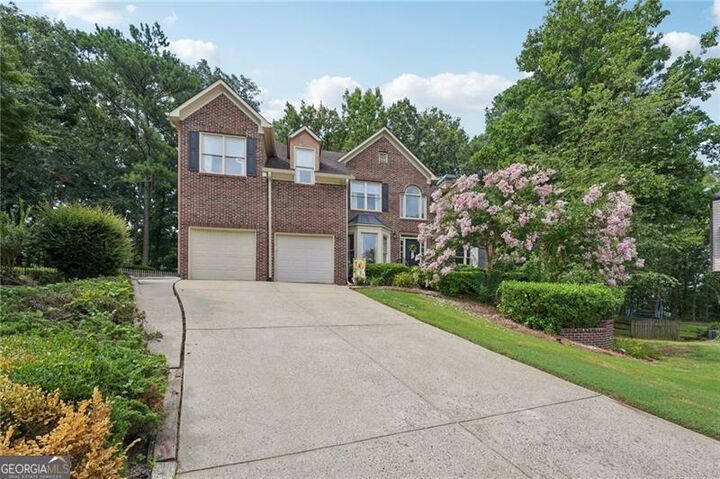Property Photo: 504 W Green Court GA 30189