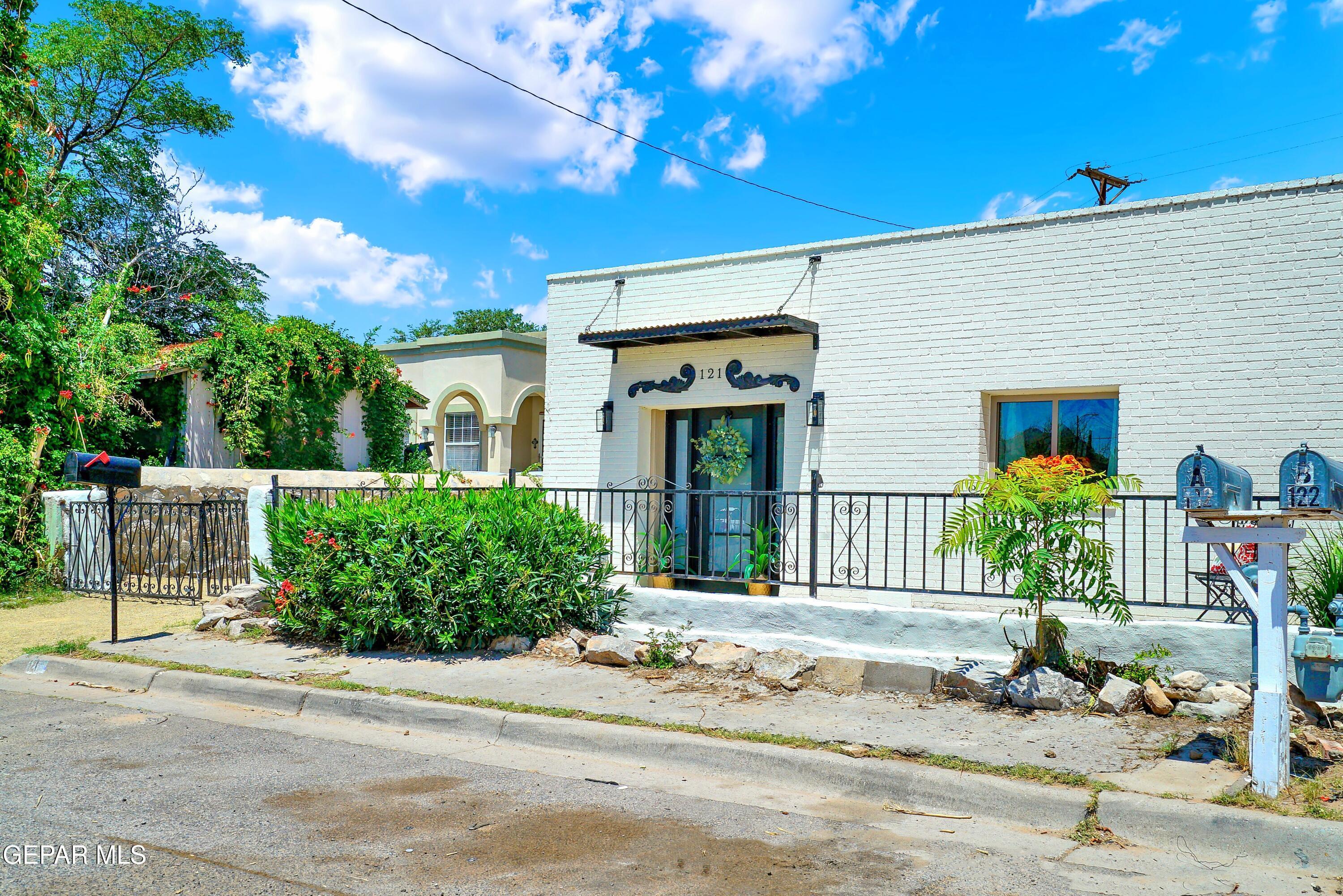 121 Rio Road  El Paso TX 79922 photo