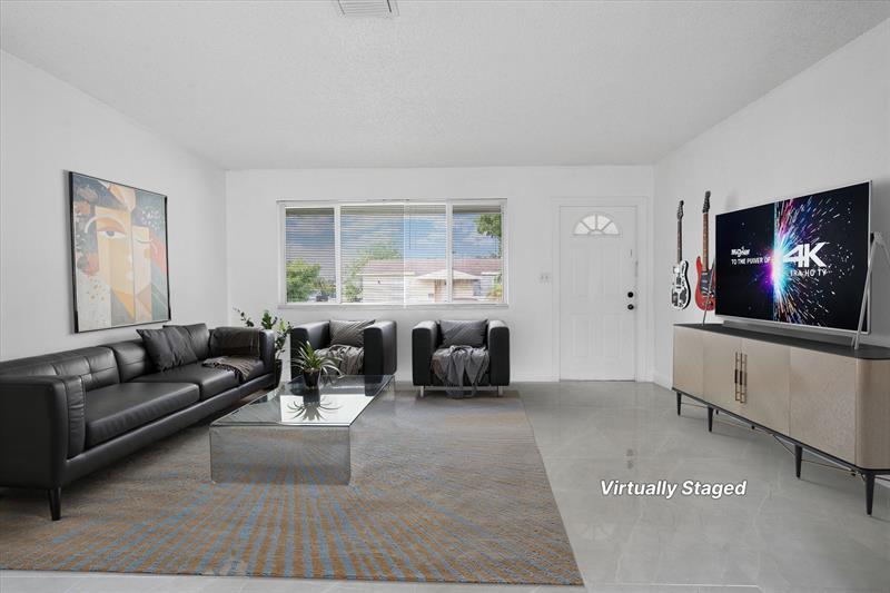 7491 Hope St  Hollywood FL 33024 photo