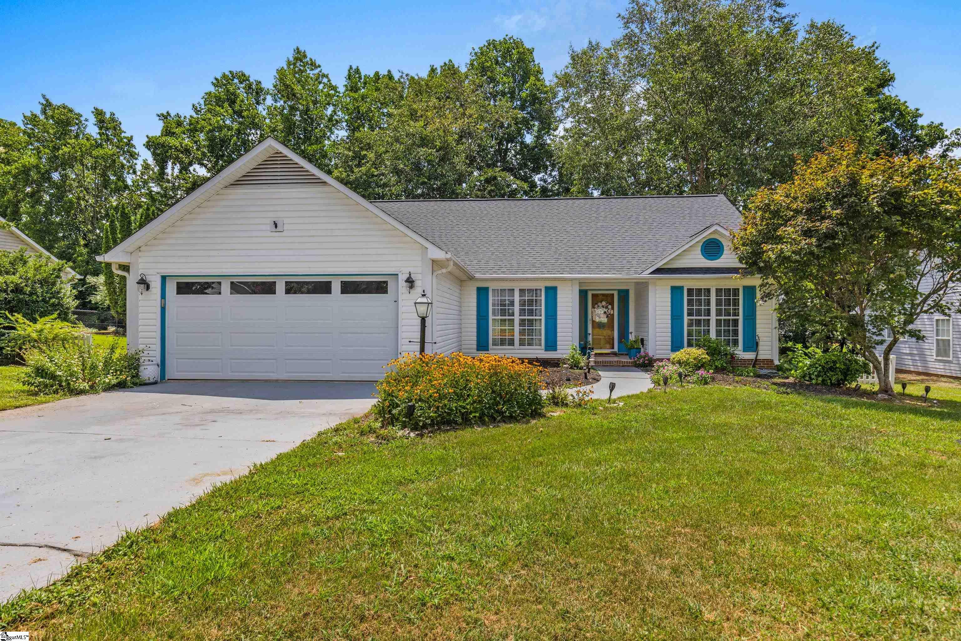 Property Photo: 311 N Autumn Crest Place SC 29687
