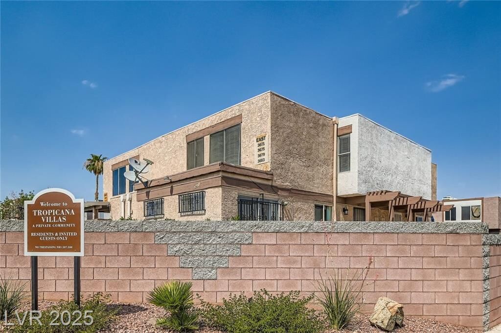 Property Photo:  3671 Villa Knolls East Drive  NV 89120 