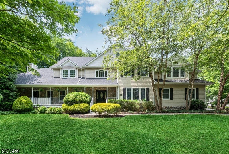 Property Photo: 205 Carmal Ct NJ 07481