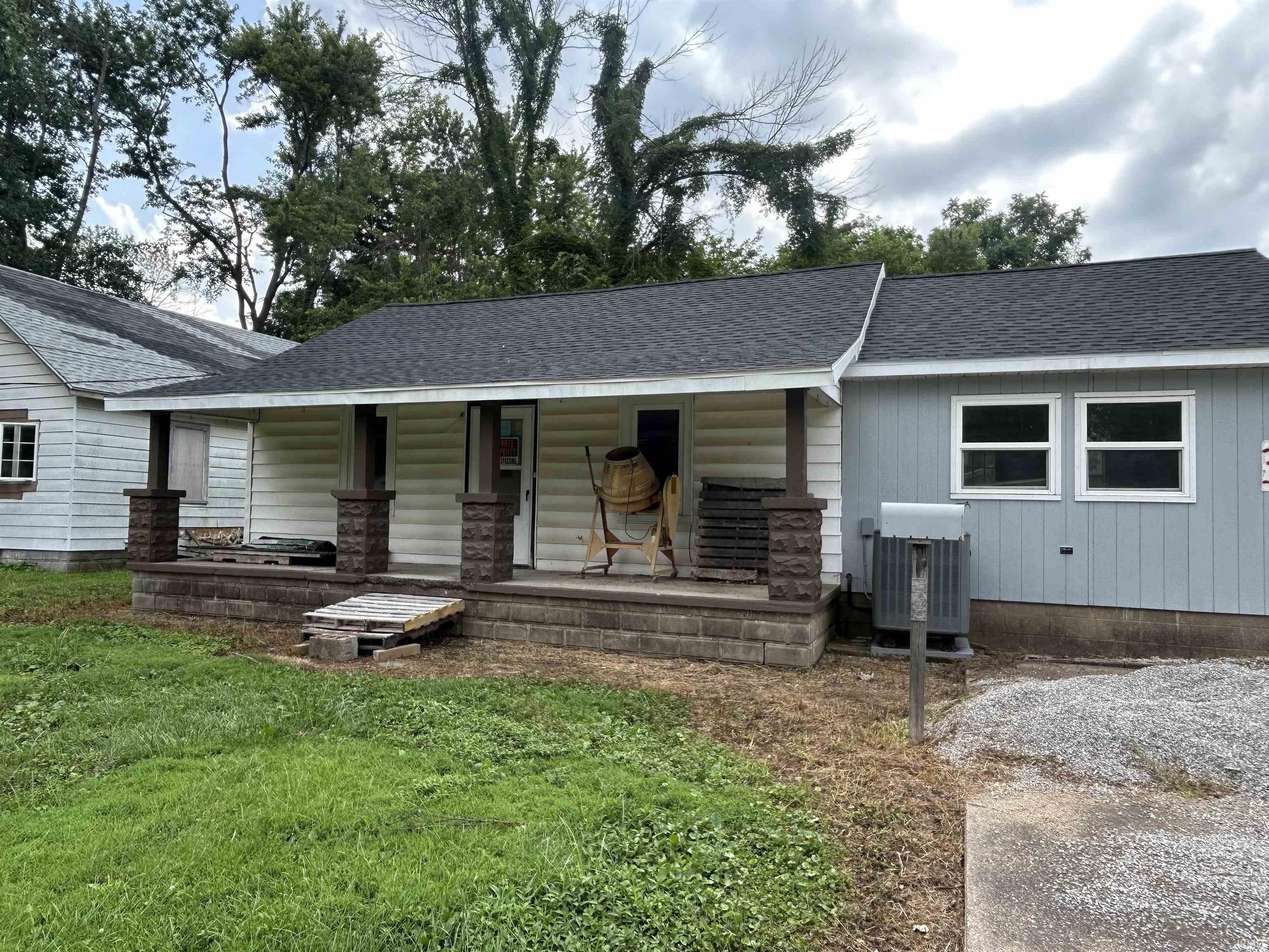 3062 Grove Street  Evansville IN 47710 photo