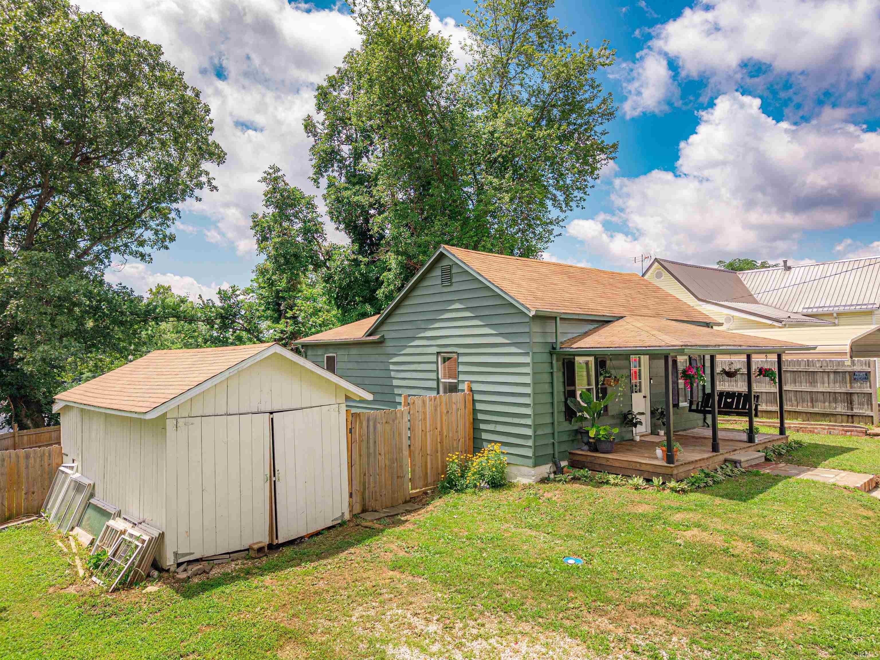 Property Photo:  302 E Center Street  IN 47598 