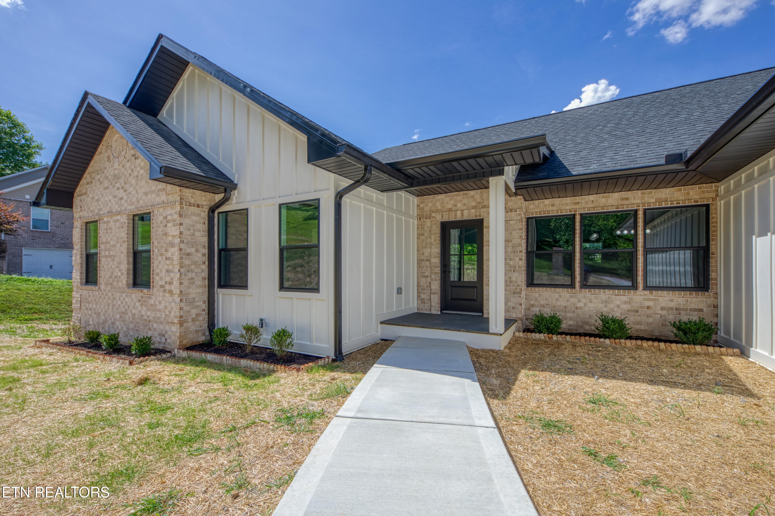 Property Photo: 3224 Sandpiper Court TN 37764