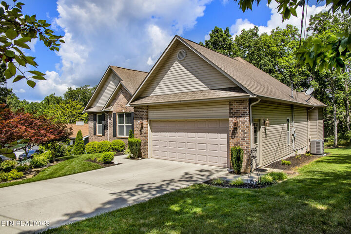 Property Photo:  110 Lisa Lane  TN 38558 