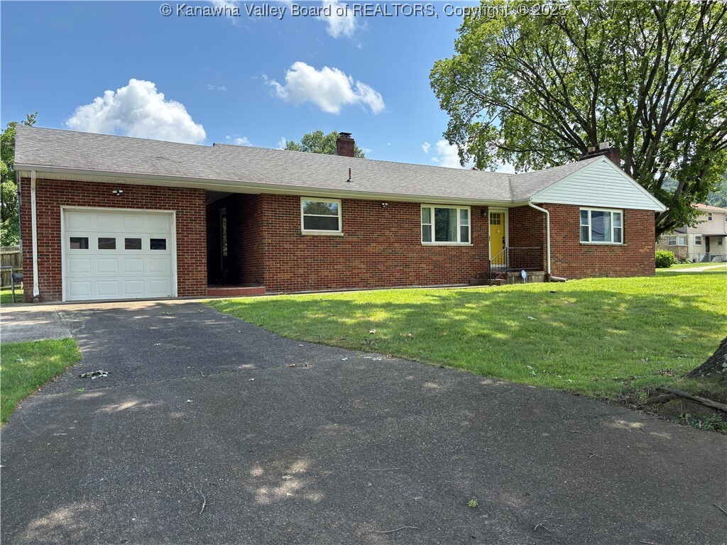 Property Photo: 5300 Noyes Avenue WV 25304