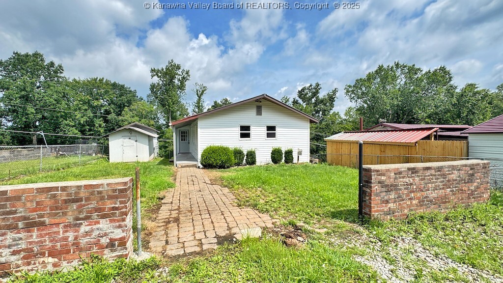 Property Photo: 2139 Heavenly Drive WV 25309