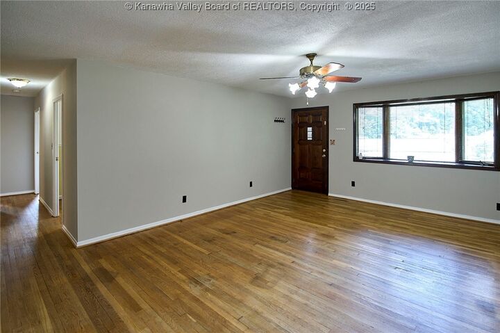 Property Photo:  105 Sunny Brook Drive  WV 25177 