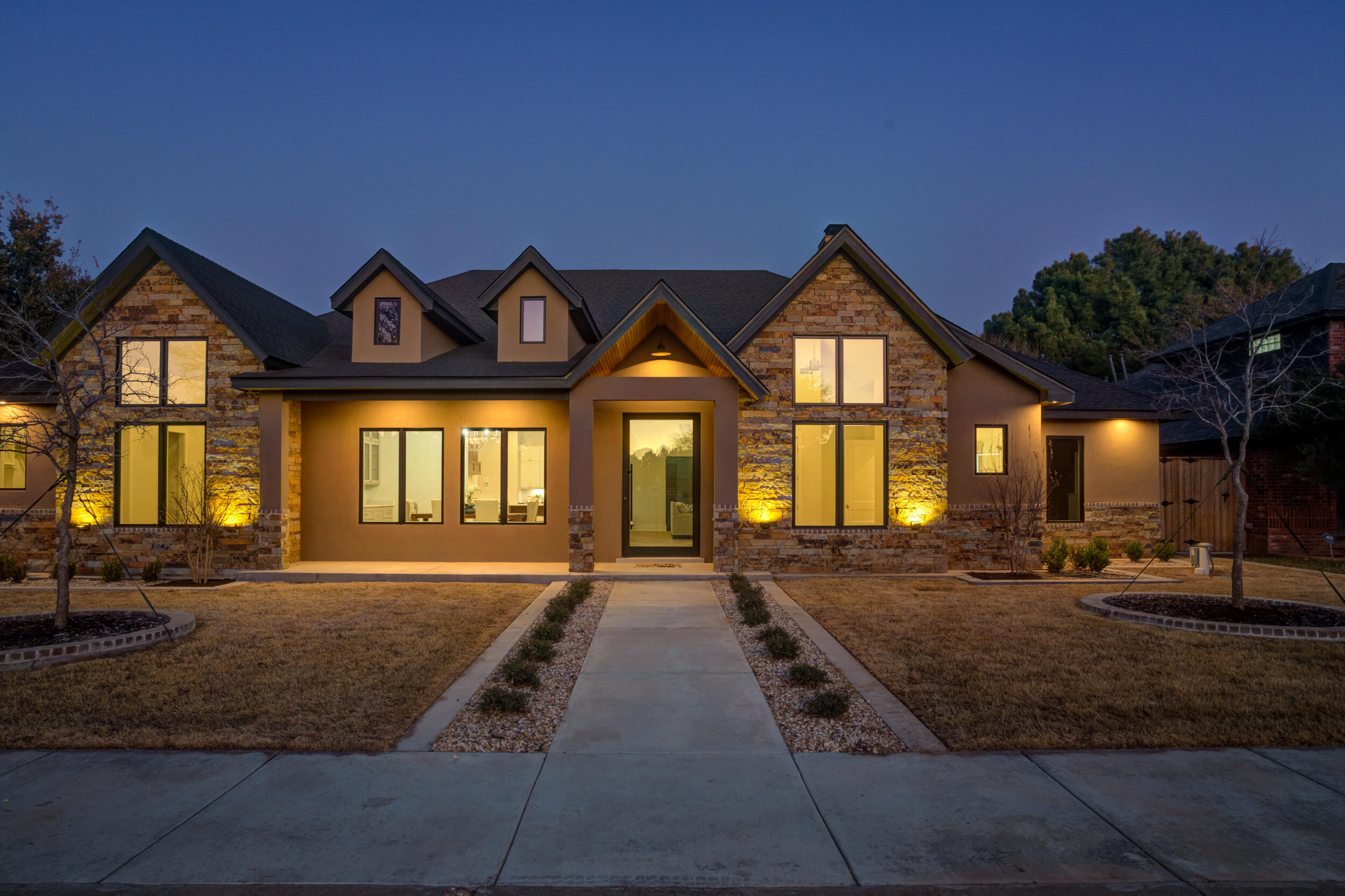 Property Photo: 8209 Richmond Avenue TX 79424