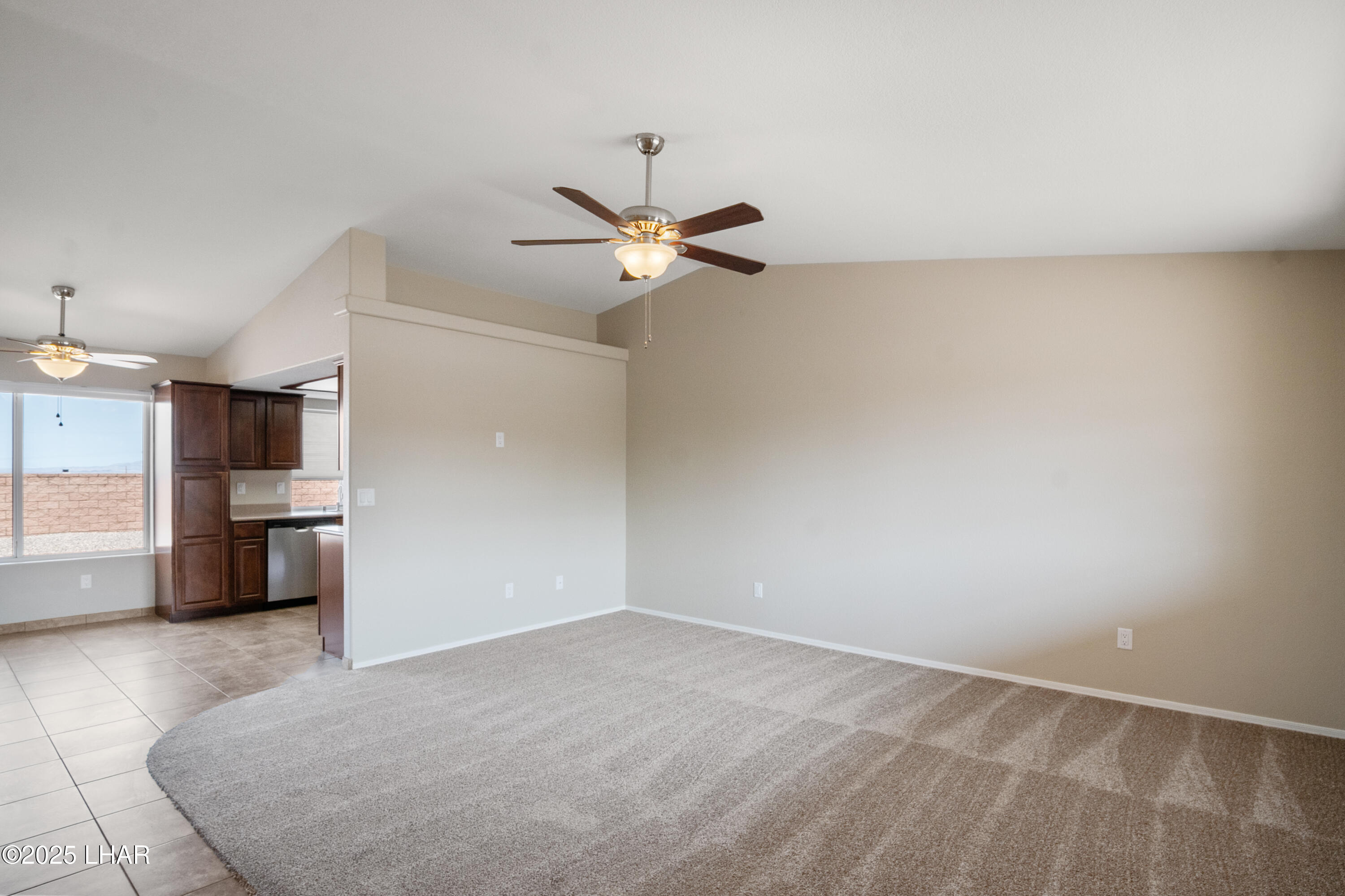 Property Photo: 901 McCulloch Blvd AZ 86406