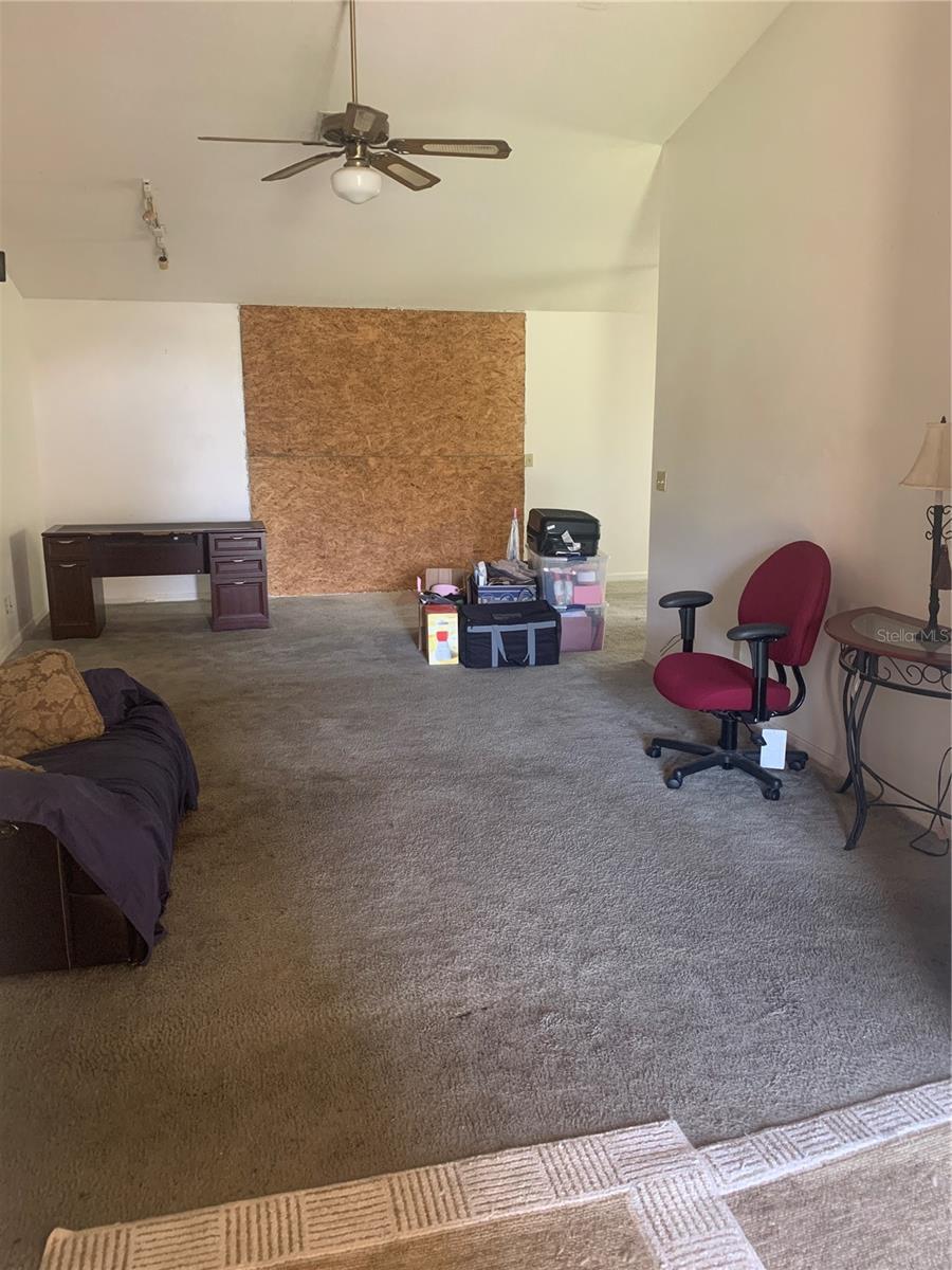 Property Photo:  8315 N Temple Place  FL 33617 
