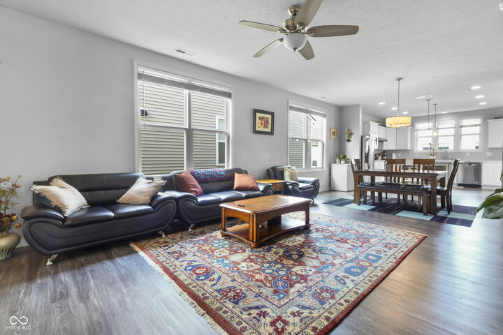 Property Photo: 13456 Ravenswood Trail IN 46037