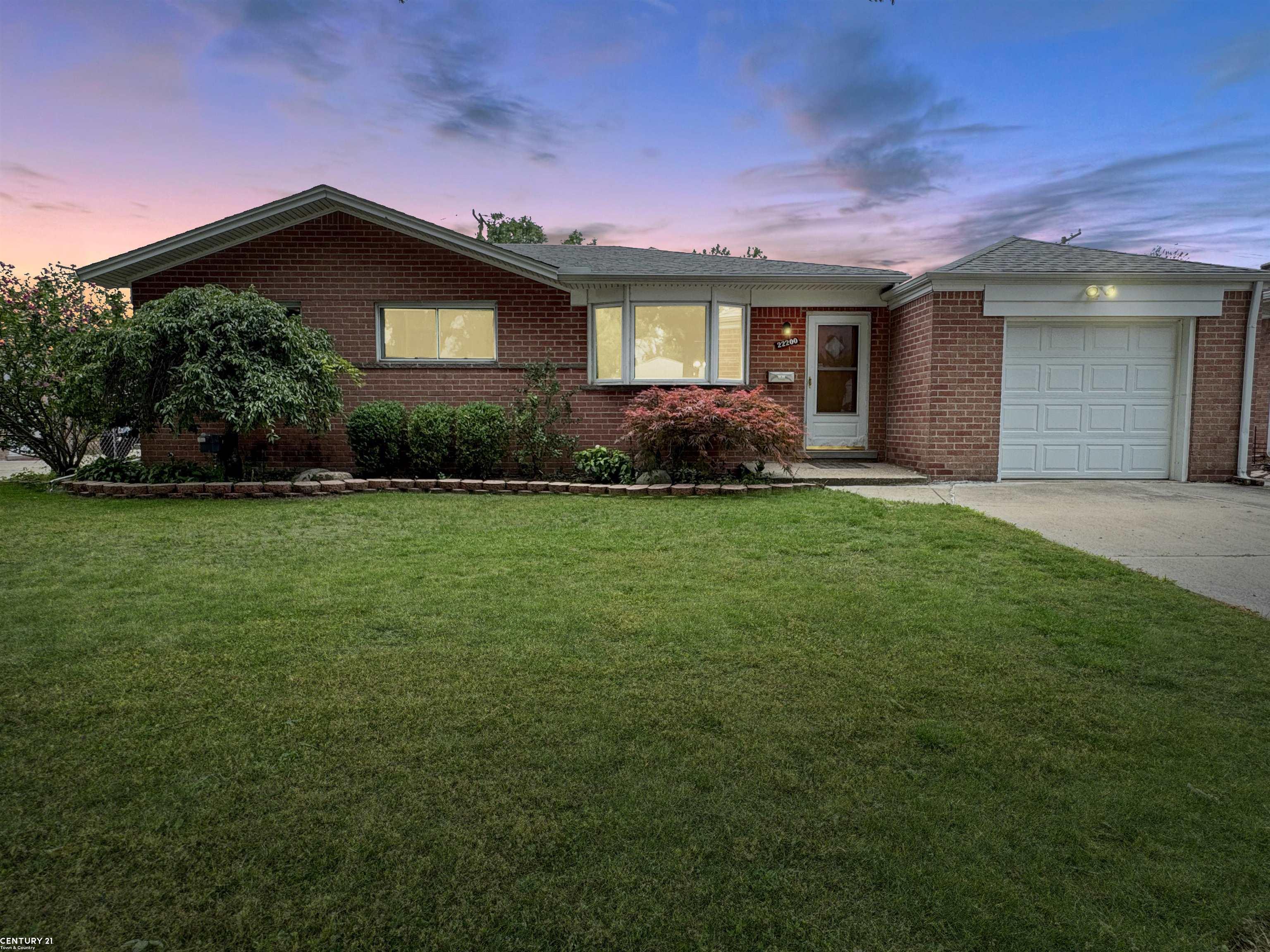 Property Photo: 22200 Stephens Street MI 48080