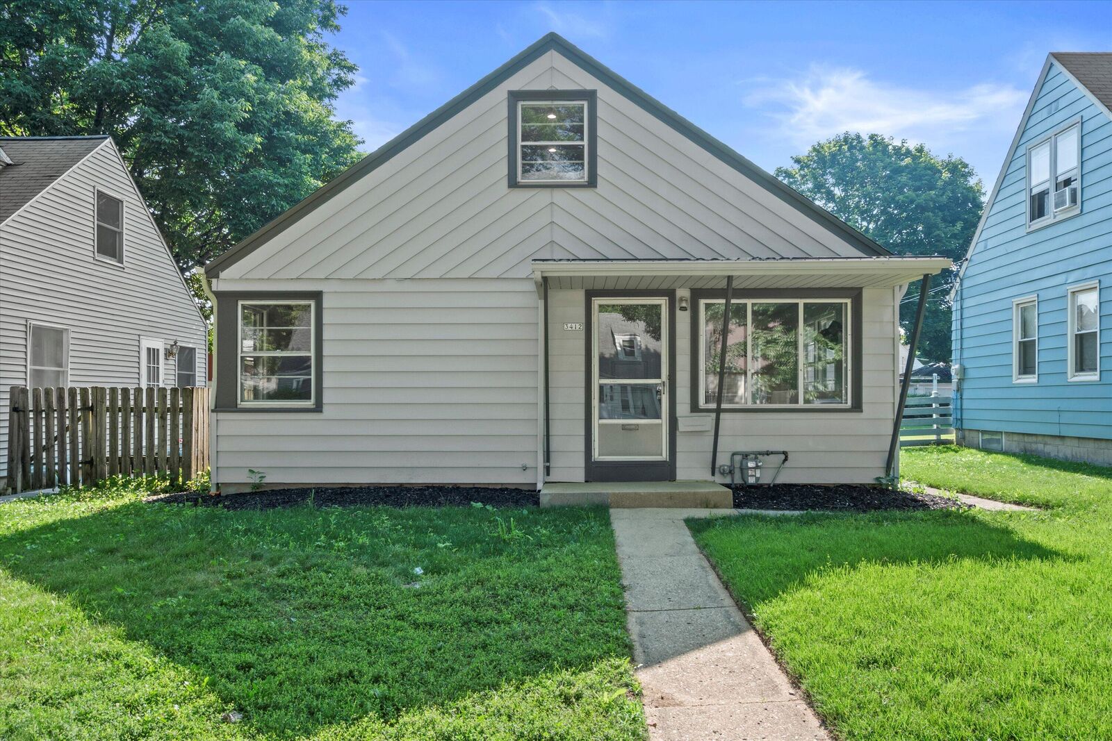 Property Photo: 3412 N 90th St WI 53222
