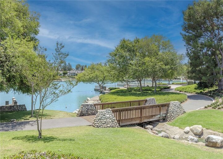 Property Photo:  4 Lakeknoll 43  CA 92604