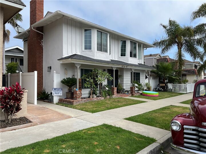 Property Photo:  413 14th Street D  CA 92648 