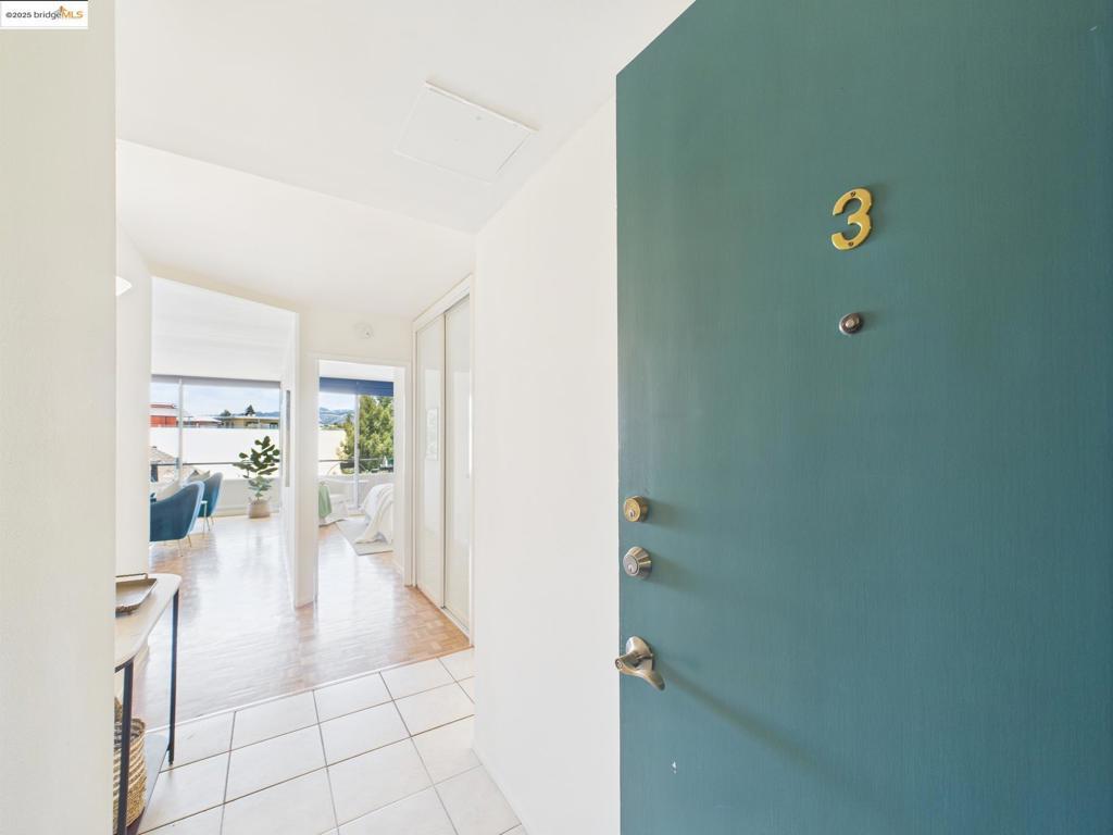 Property Photo:  320 Lee St 503  CA 94610 