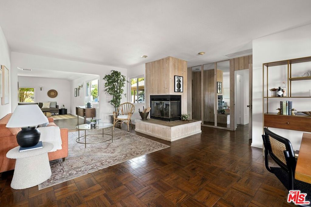 Property Photo:  8137 Bianca Avenue  CA 91325 