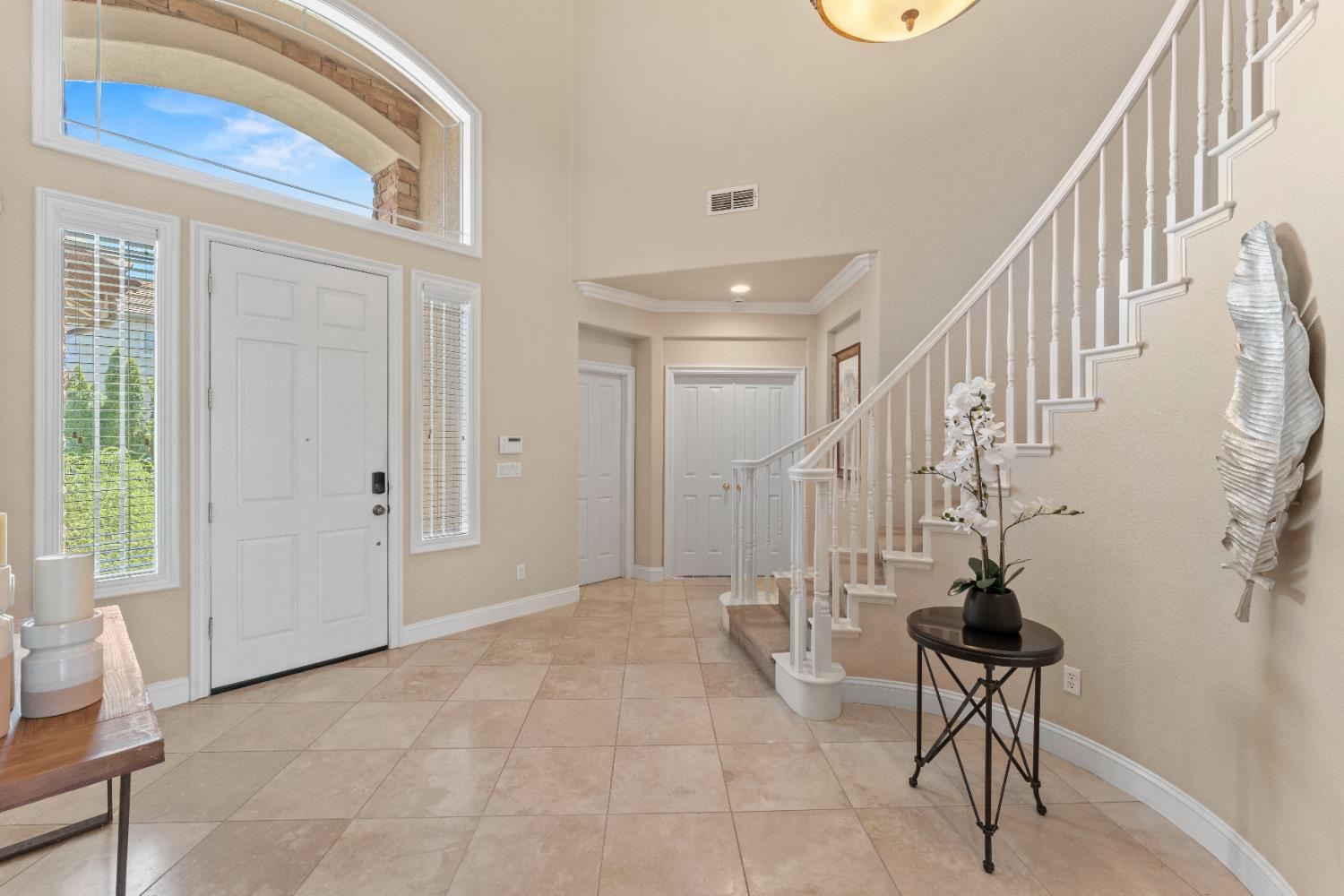 Property Photo: 1800 Avondale Drive CA 95747