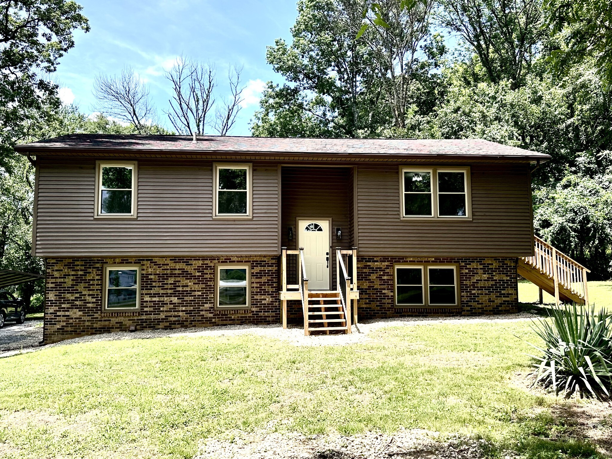 Property Photo: 1040 Old Fayetteville Hwy TN 37352