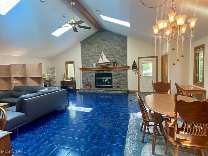 Property Photo:  1568 Sunview Road  OH 44124 