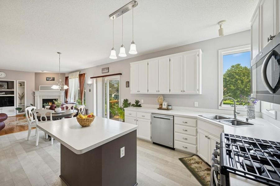 Property Photo:  3221 98th Circle N  MN 55443 