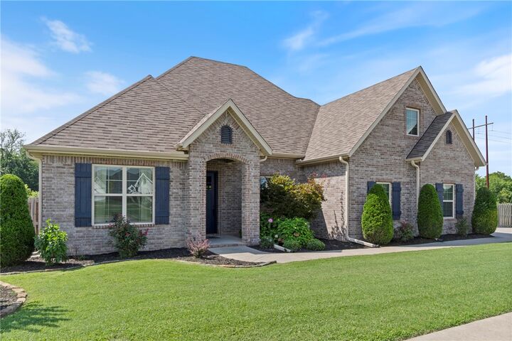 Property Photo: 950 Clark Circle AR 72713