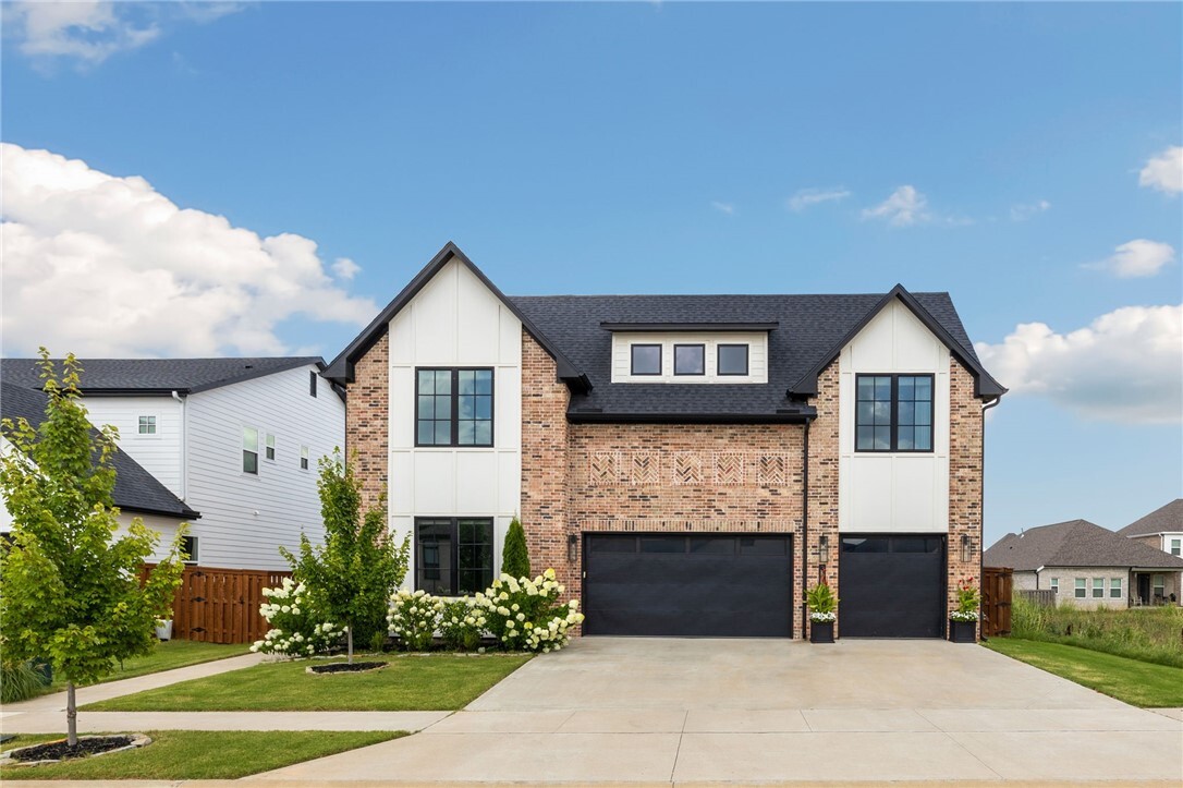 Property Photo:  3608 SW Radiance Avenue  AR 72713 