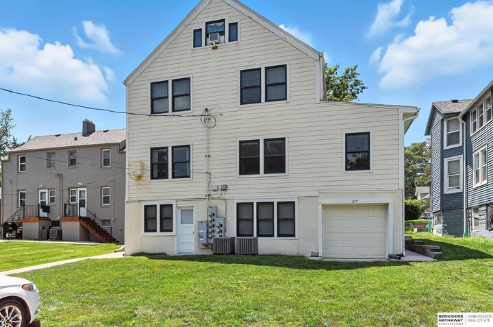 Property Photo:  817 N 48th Street  NE 68132 