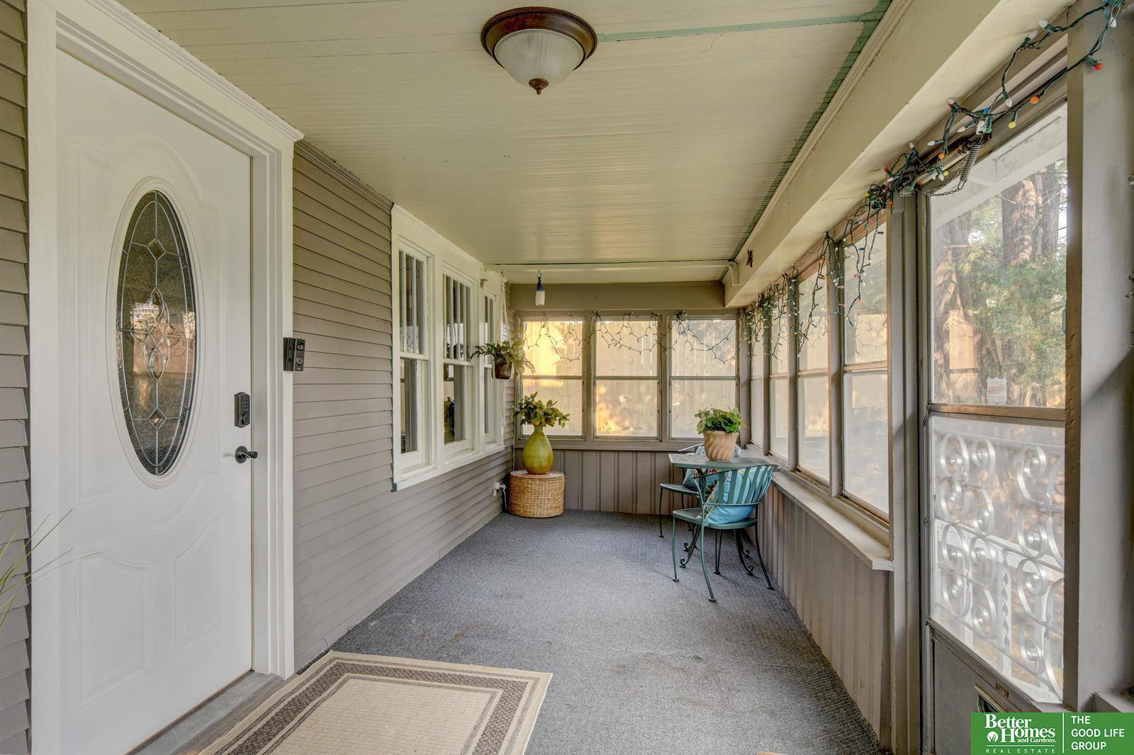 Property Photo: 4641 Nicholas Street NE 68132