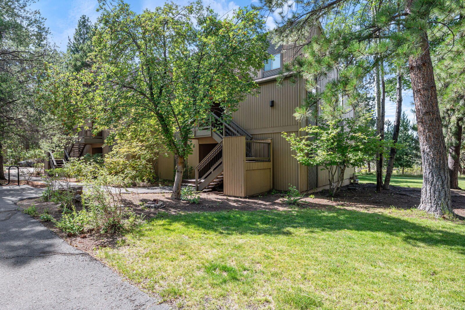 Property Photo:  19717 Mount Bachelor Drive Unit 239  OR 97702 