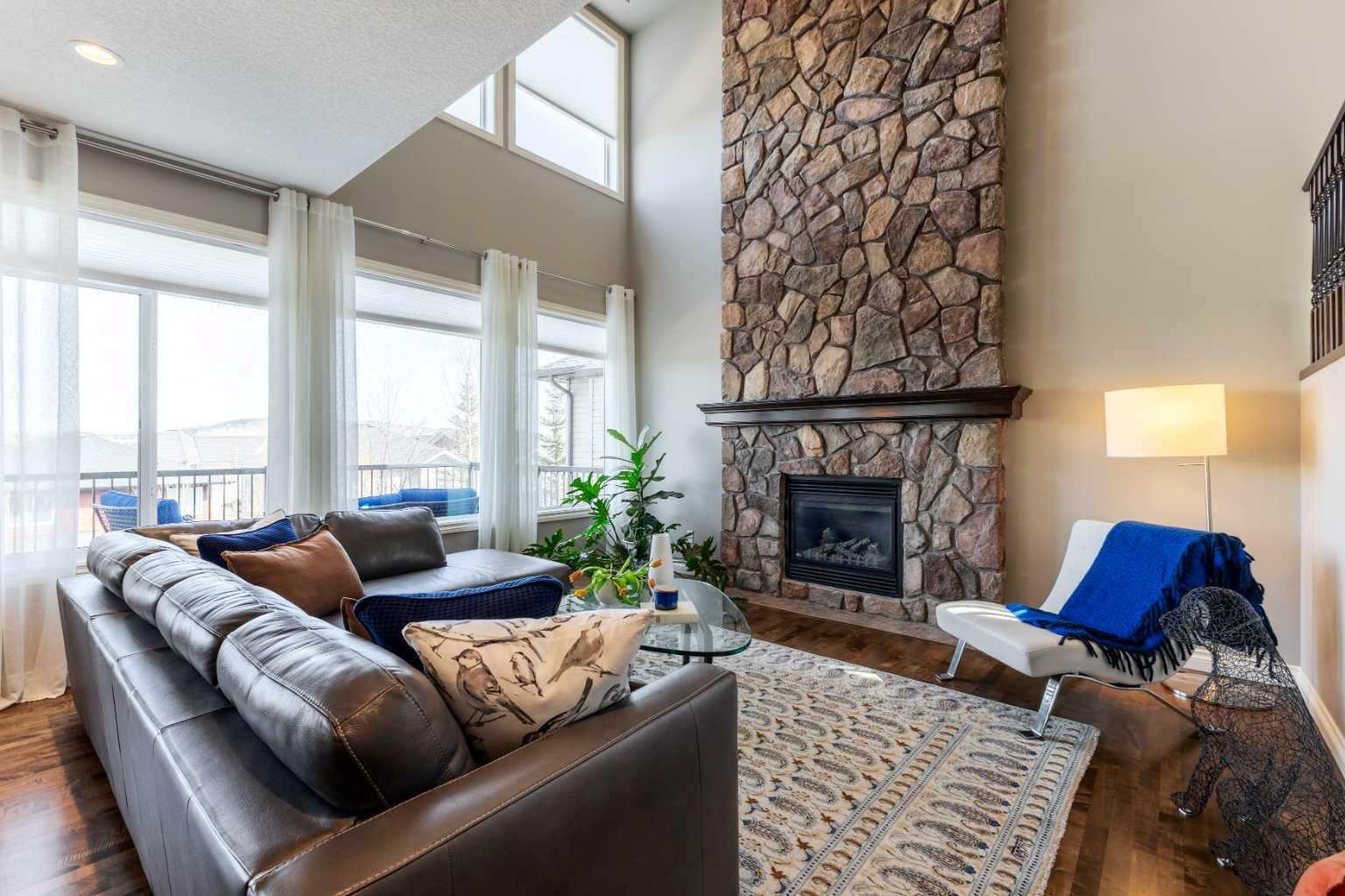Property Photo:  48 Jumping Pound Terrace  AB T4K 0K3 