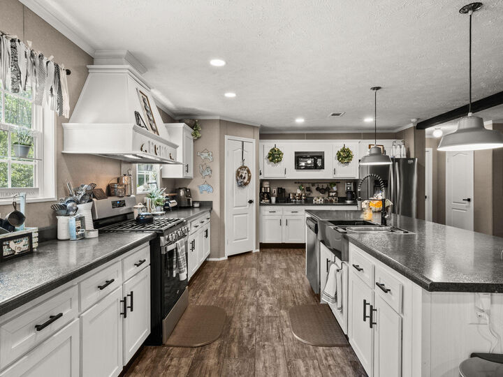 Property Photo:  257 Brown Rd  LA 70639 