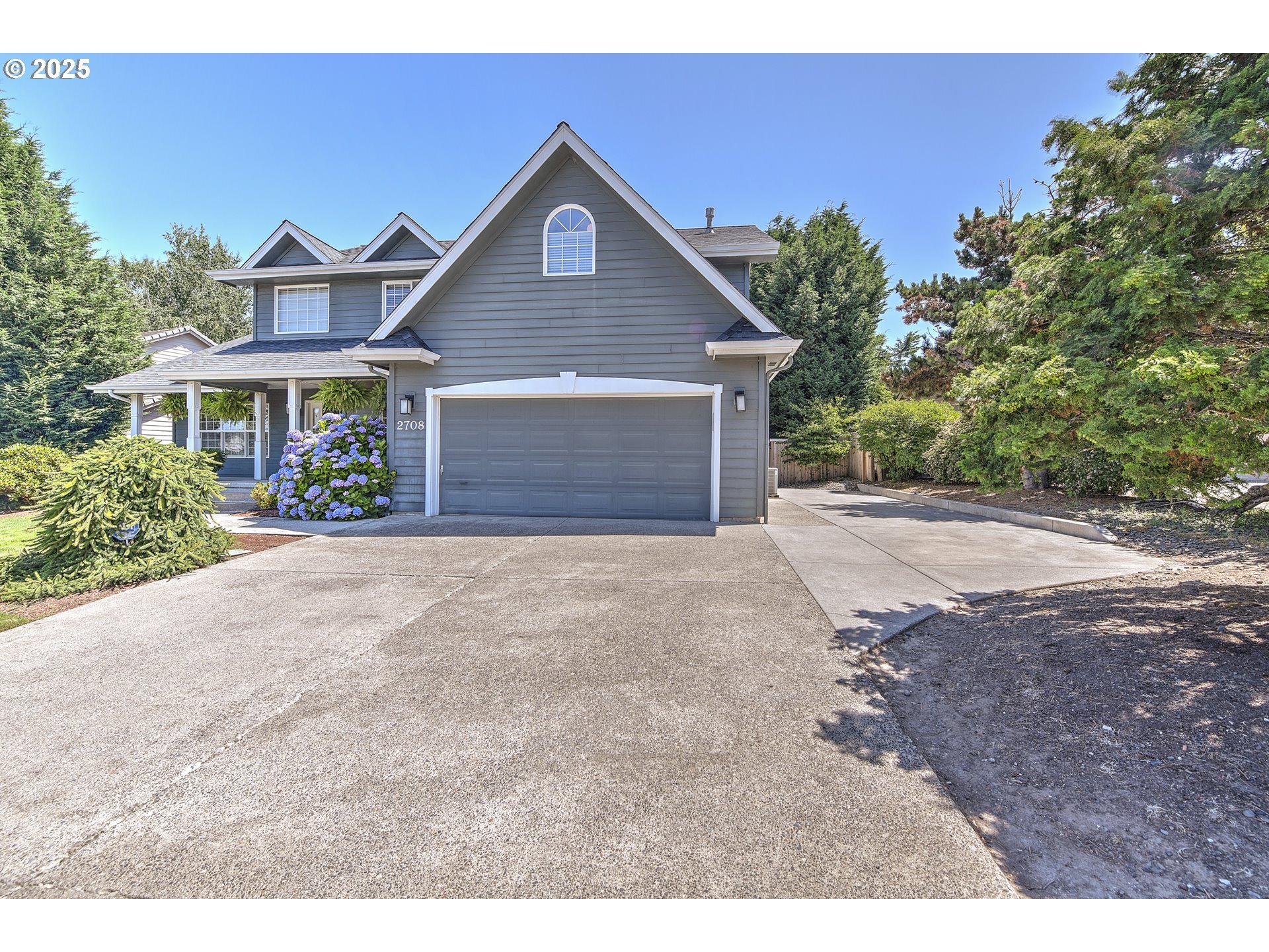 Property Photo: 2708 NW Sunset Ct WA 98607