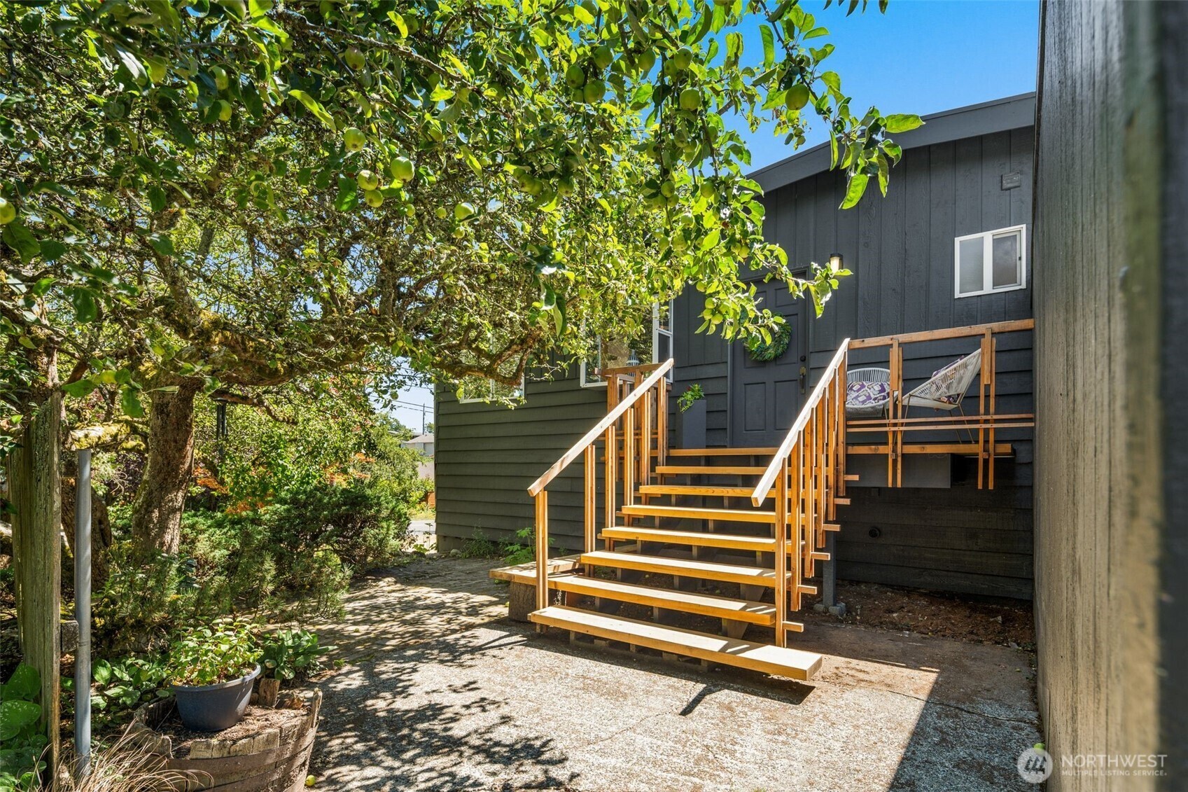 Property Photo:  2103 SW 110th Street  WA 98146 