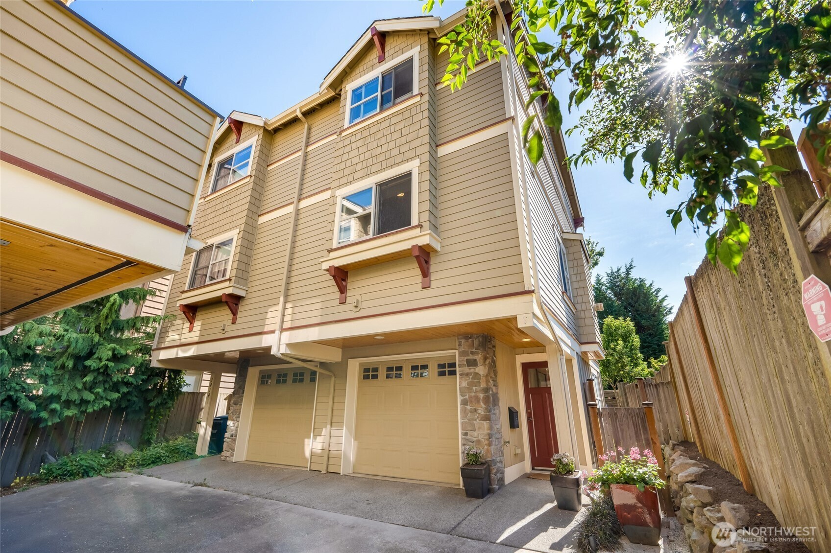 Property Photo:  1414  4th Avenue W A  WA 98119 