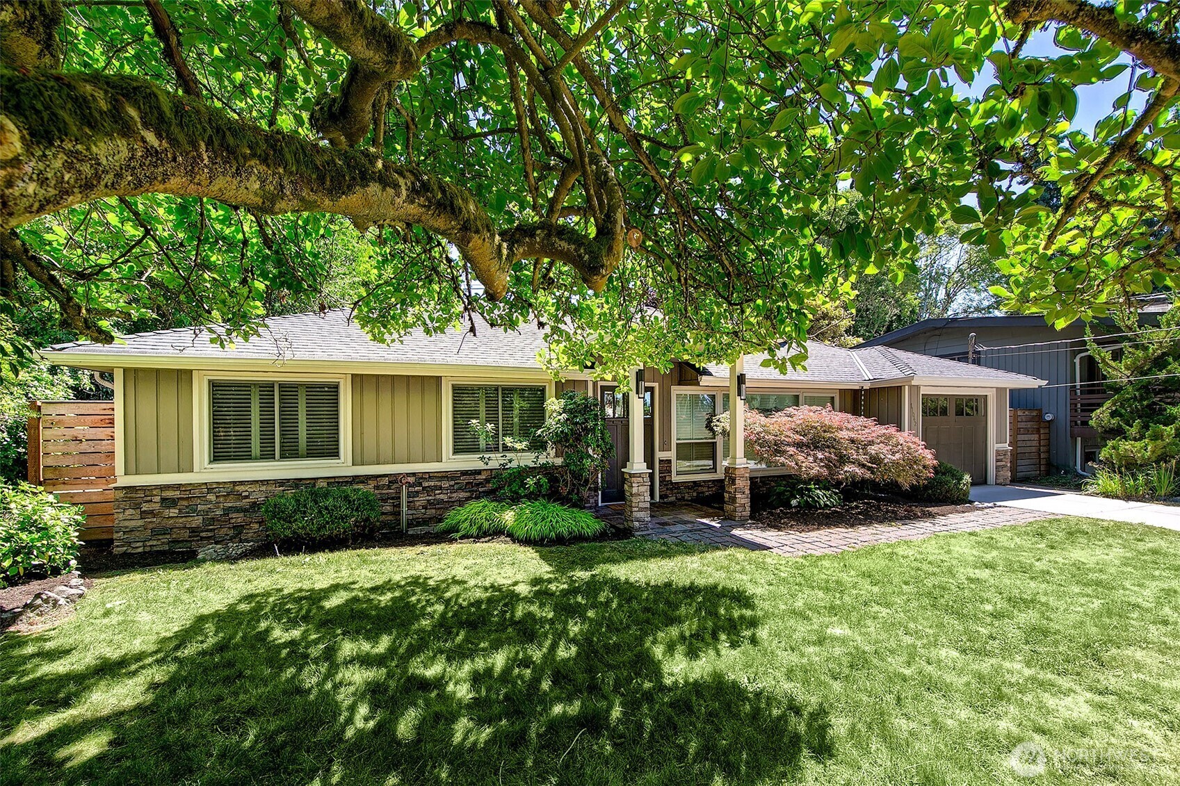 Property Photo:  11042  108th Place NE  WA 98033 