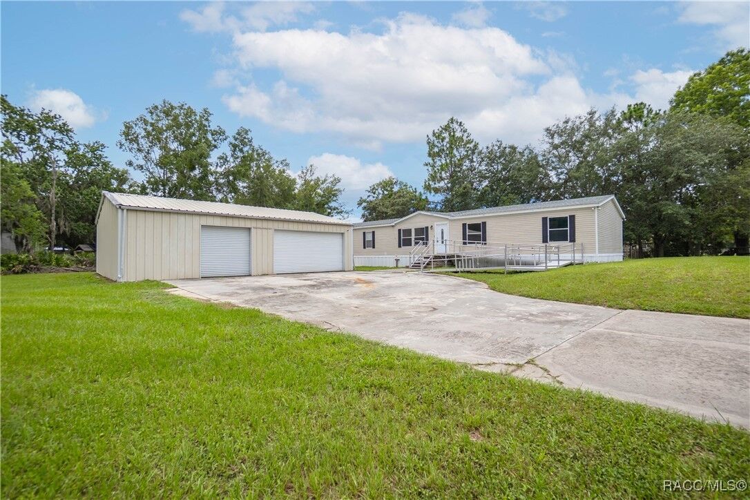 Property Photo:  8064 W Fandango Court  FL 34428 