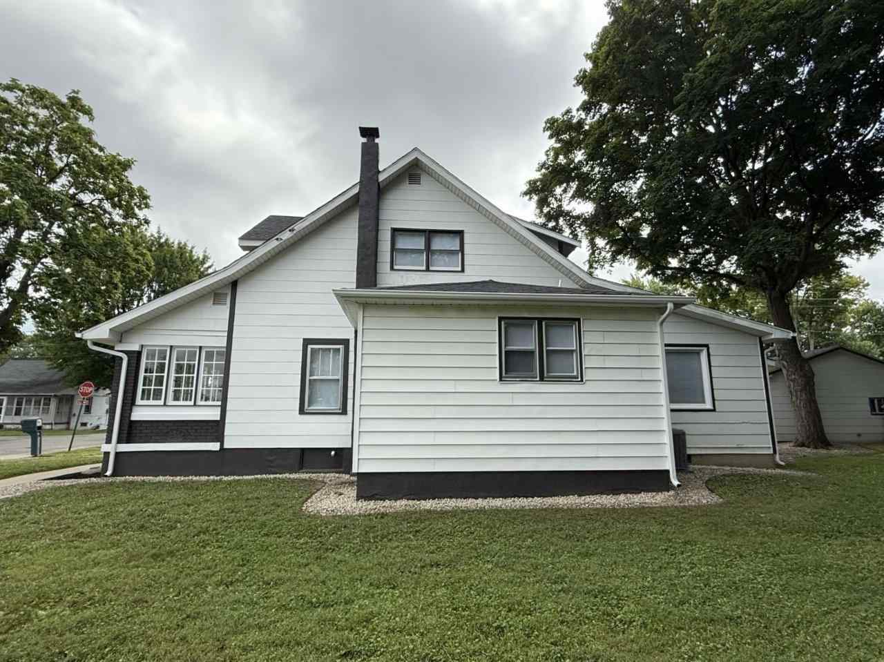 Property Photo: 319 E South Street IN 47330