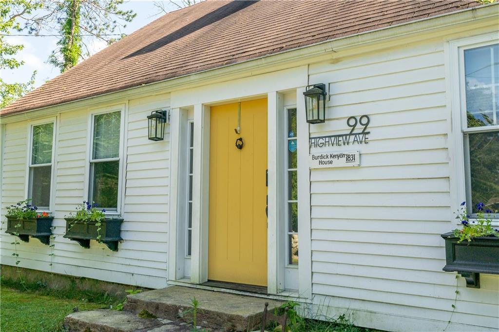 Property Photo:  99 Highview Avenue  RI 02832 