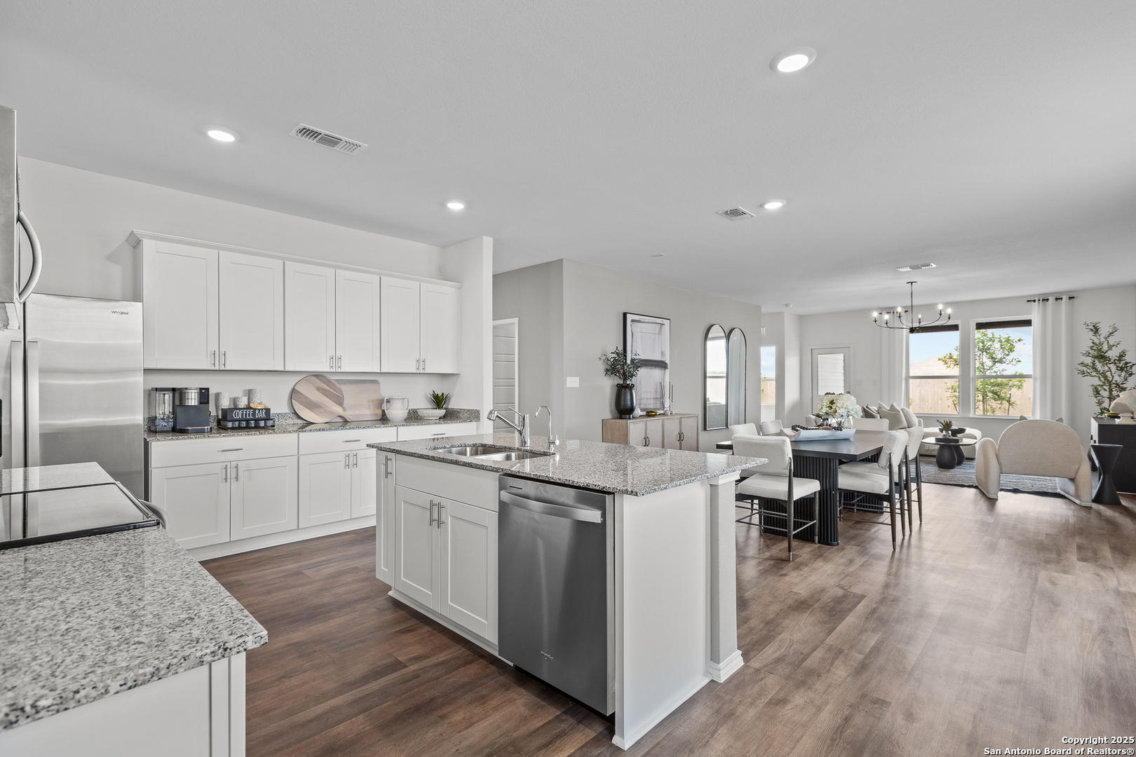 Property Photo:  910 Bluegrass Point  TX 78130 