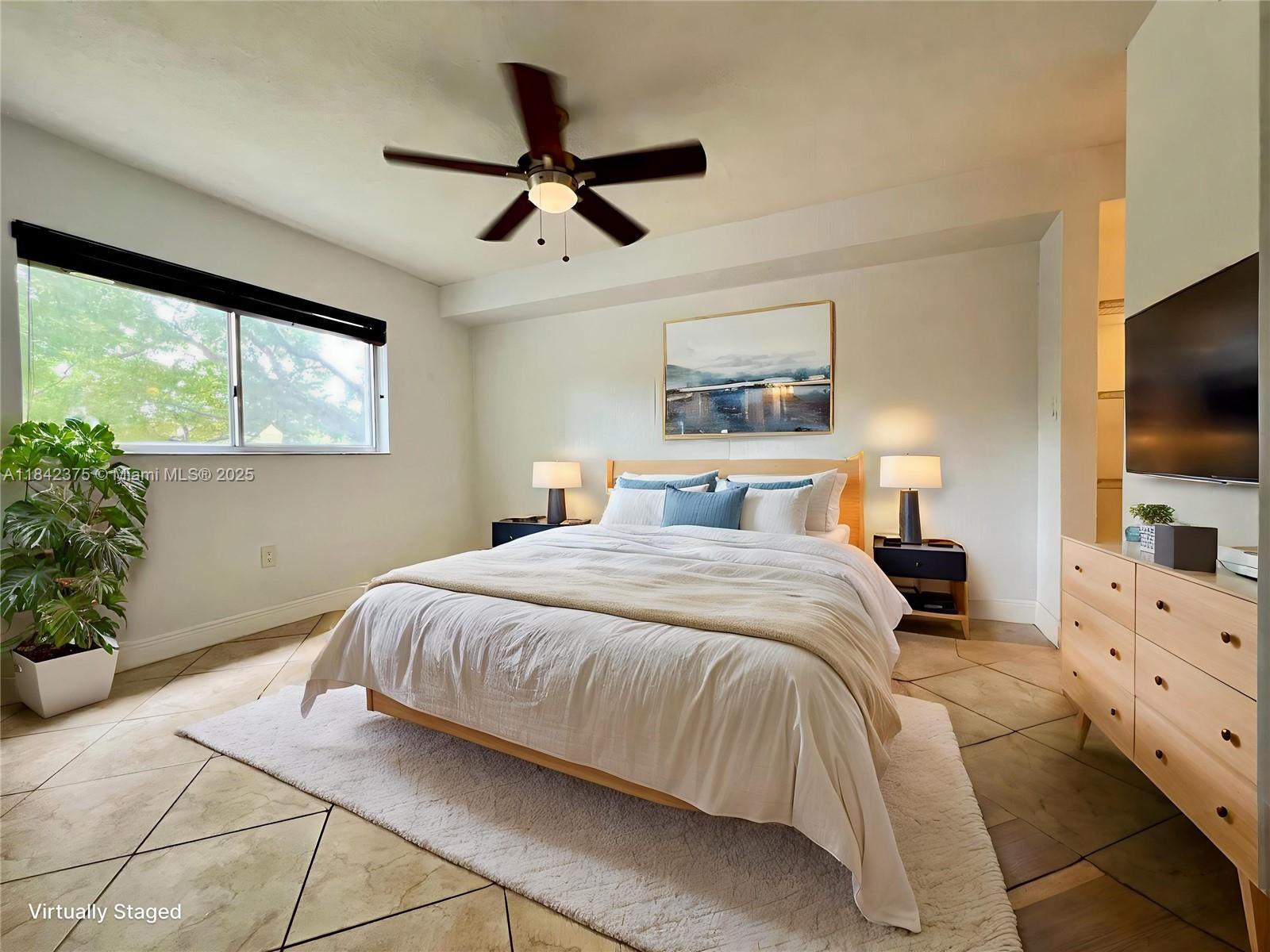 Property Photo: 445 SW 11th St 201 FL 33130