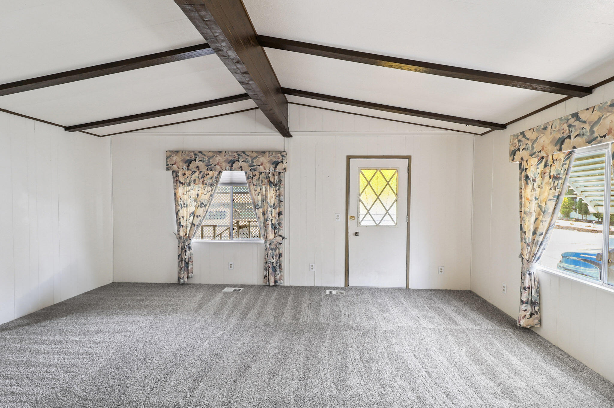 Property Photo:  472 Red Cedar  CA 96003 
