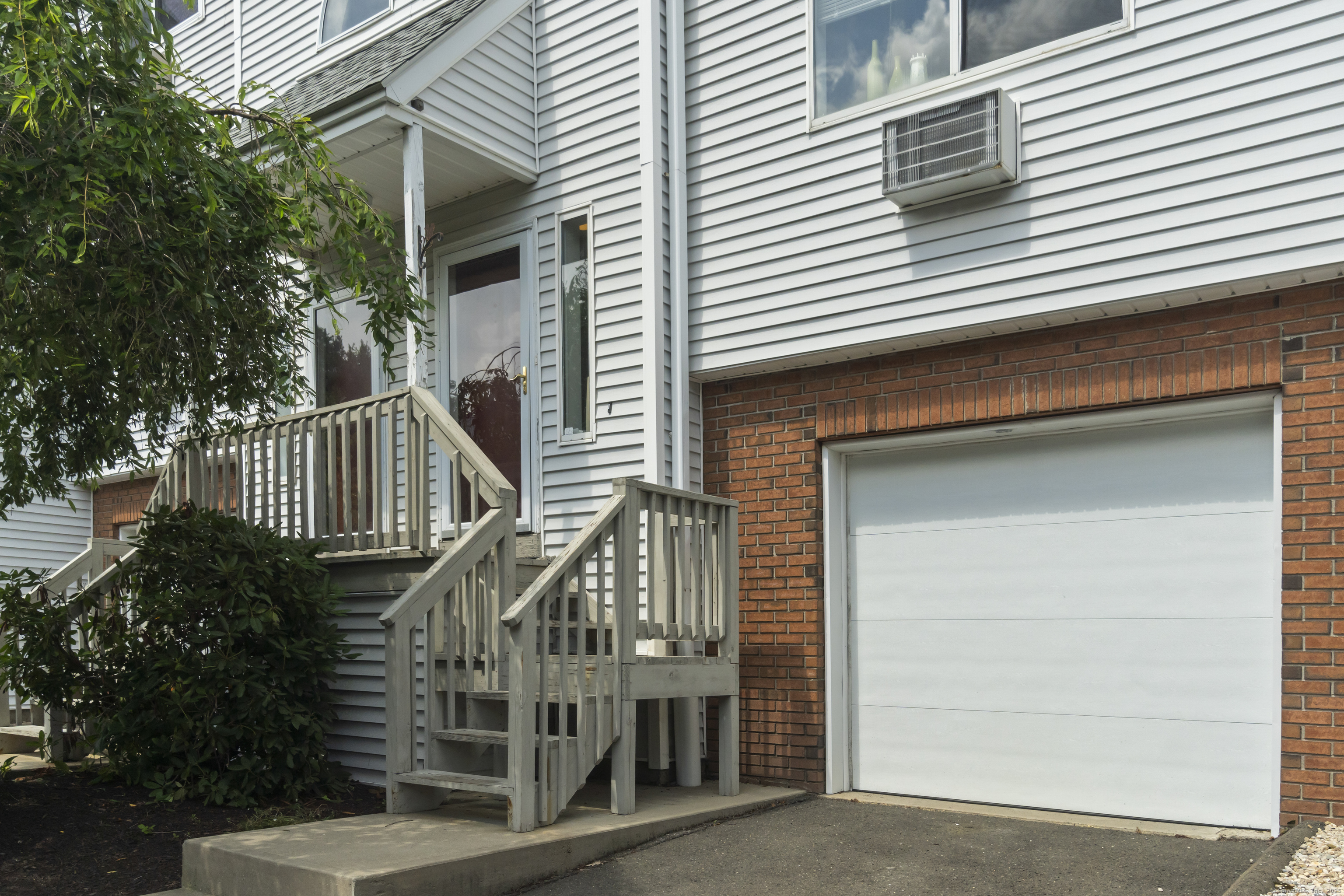 Property Photo:  925 Oronoke Road 14F  CT 06708 