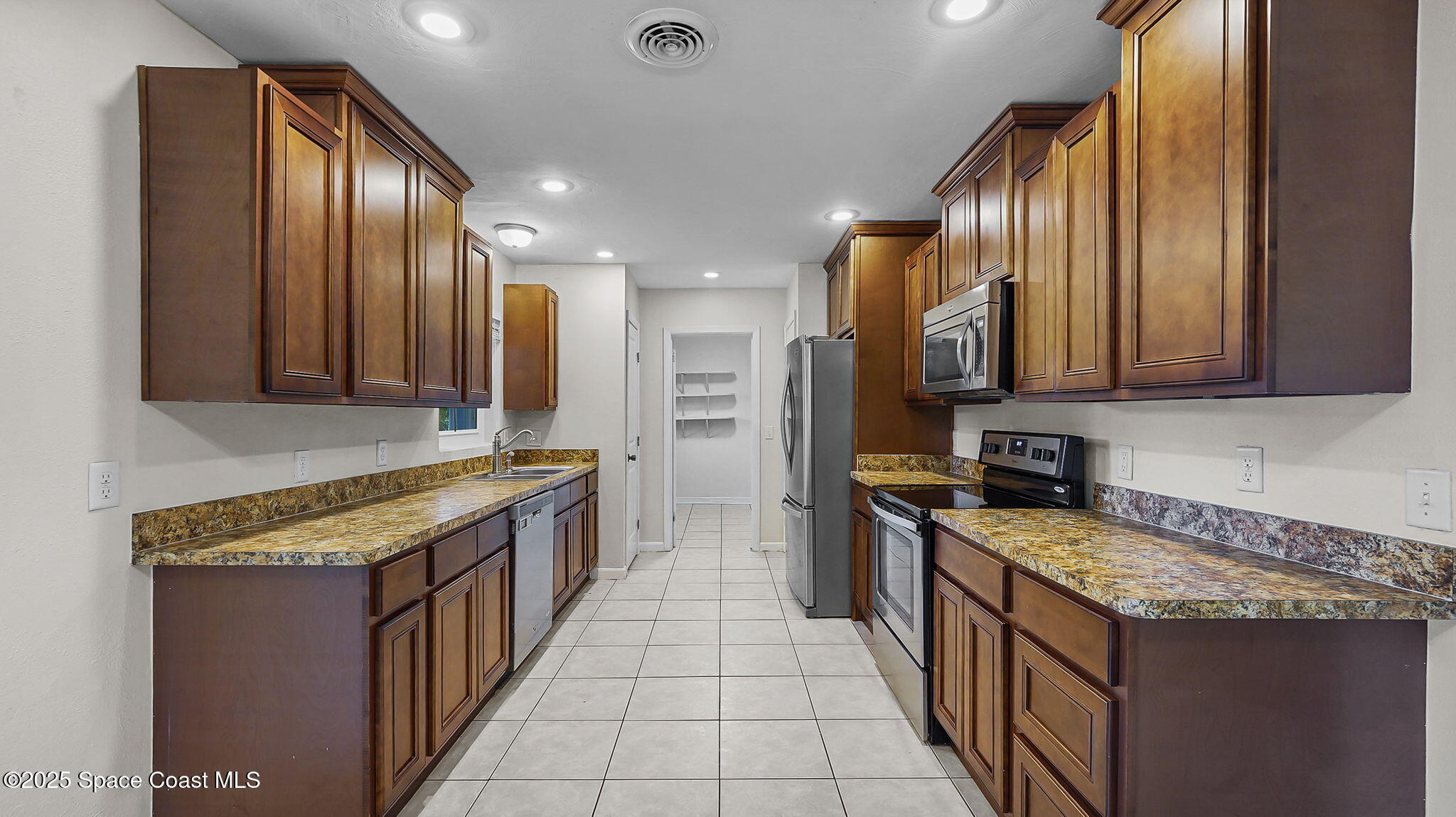 Property Photo: 128 E Laila Drive FL 32904
