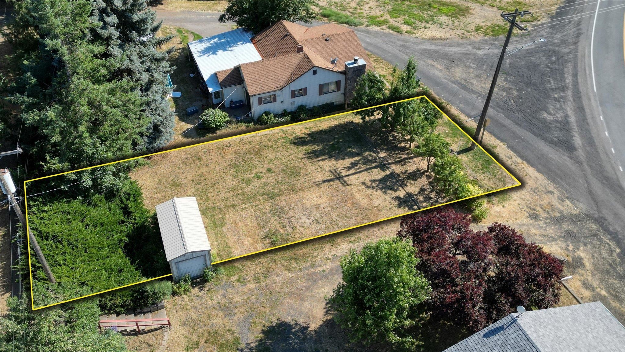 Property Photo: 338 S Ramsey St WA 99033