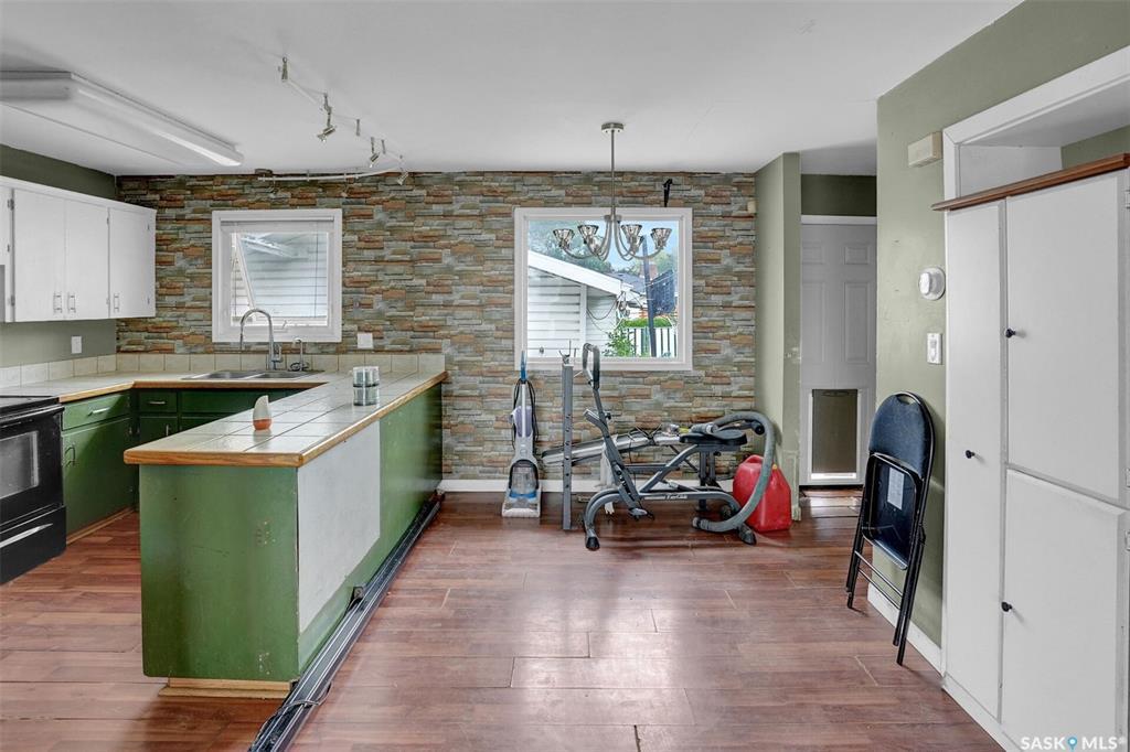 Property Photo:  345 McCarthy Boulevard N  SK S4R 5R3 