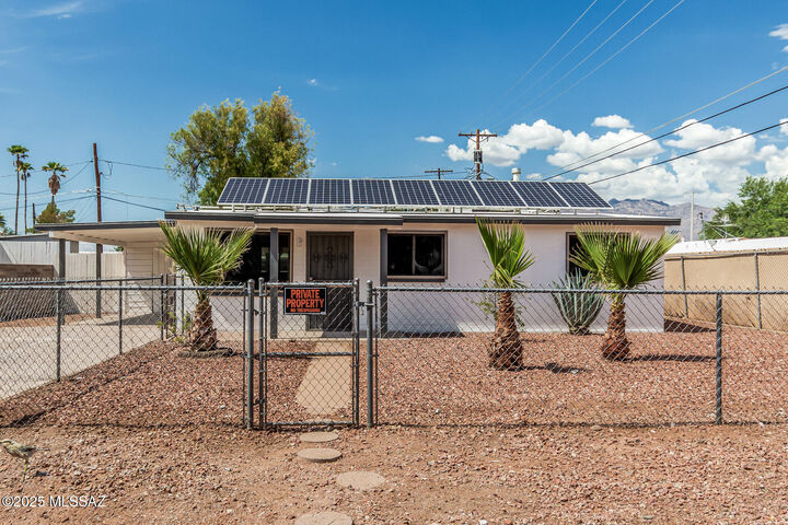 Property Photo:  3625 E Water Street  AZ 85716 